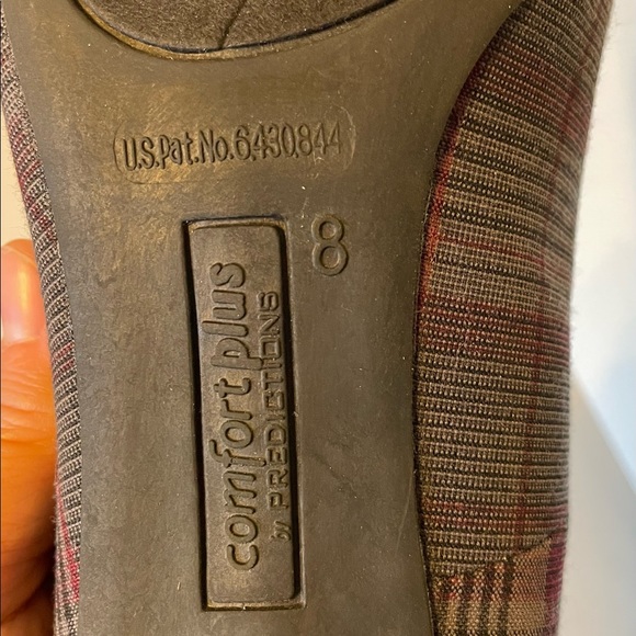 Heels - Picture 3 of 4